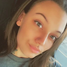 Clara Ainsley profile image