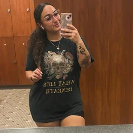 Queen-melly profile image