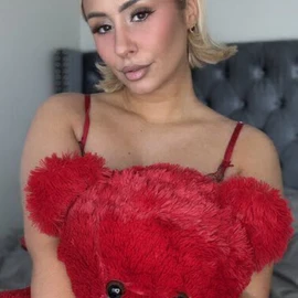 Ketty Linda profile image