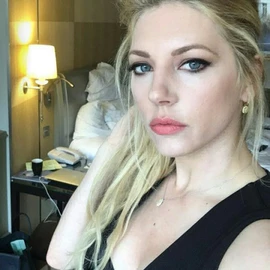 katheryn winnick profile image