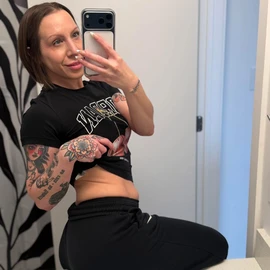 lizzie moreno profile image