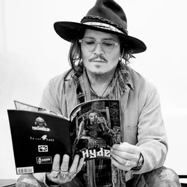 Johnny deep profile image