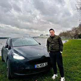 Elon Musk profile image