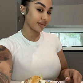 Brittany Razavi profile image