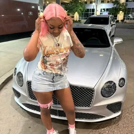 Lilly Phill profile image