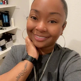 Pretty profile image