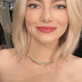 Emma Stone profile image