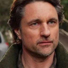 Martin Henderson profile image