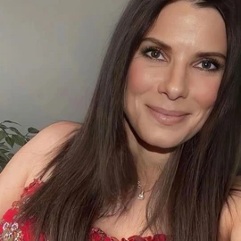 Sandra Bullock profile image