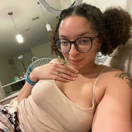 Abella Mary profile image