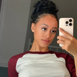 Mari Janelle profile image