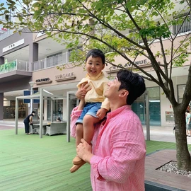 Kim World profile image