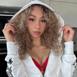 Sarah Williams profile image