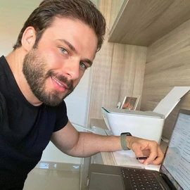 Lester Williams profile image