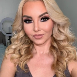 Lisa Sara profile image