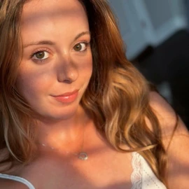 Clara Lowe profile image