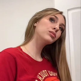 Angel Young profile image