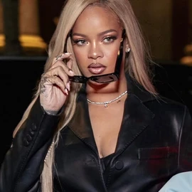 Rihanna profile image