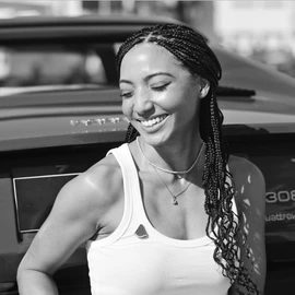 Emily Sarah profile image