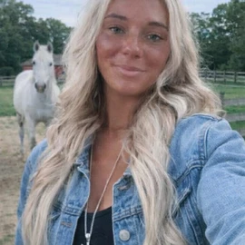 Julia sweet profile image