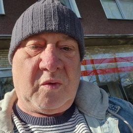 sugar daddy profile image