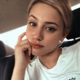 Victoria James profile image