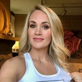 Carrie Marie Underwood profile image