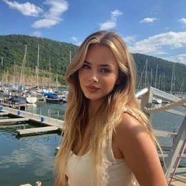 Rose mary profile image