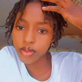 Tolly b profile image