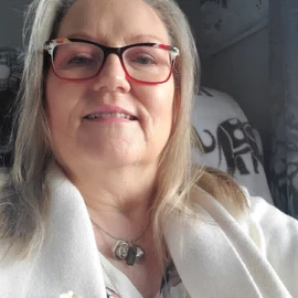 Lorie Lori's profile image