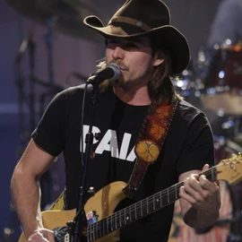 Lukas Nelson profile image