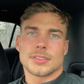 Robert Desmond profile image