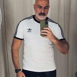 Wayne Wickes profile image