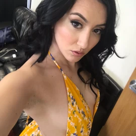 Marie Charlotte profile image