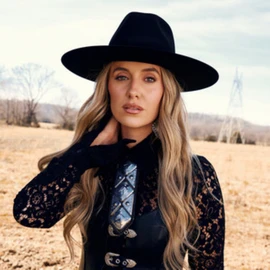 Lainey Wilson profile image