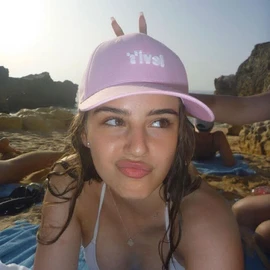 Karlotta Nila profile image