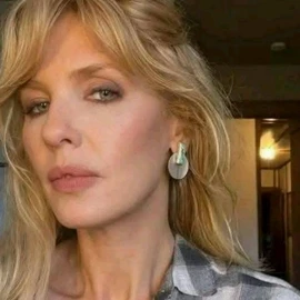 Kelly Reilly profile image