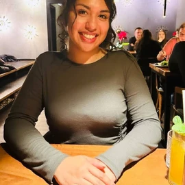 Medina Roth profile image