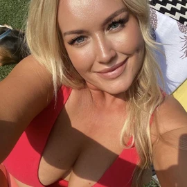 Kathy Tarro profile image