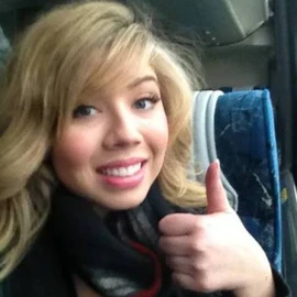 Janette McCurdy profile image