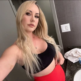 Claire Dave profile image