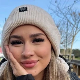 Becky Roman profile image