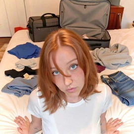 Lauren Charlotte profile image