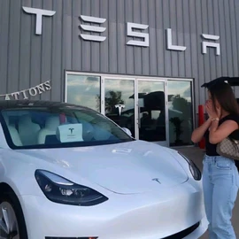 Ellon Musk profile image