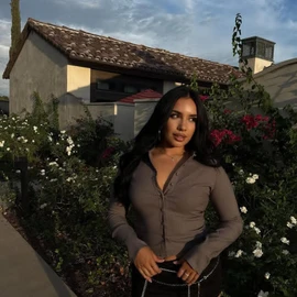 ALEXA WILLOW profile image