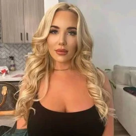 Savannah bond profile image
