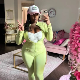 Lily Brown profile image