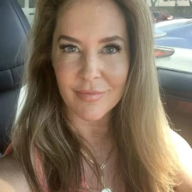 Stella Robert profile image