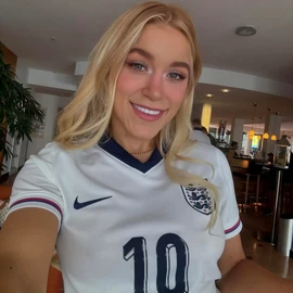 Elle Marie profile image