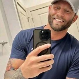 James lay profile image